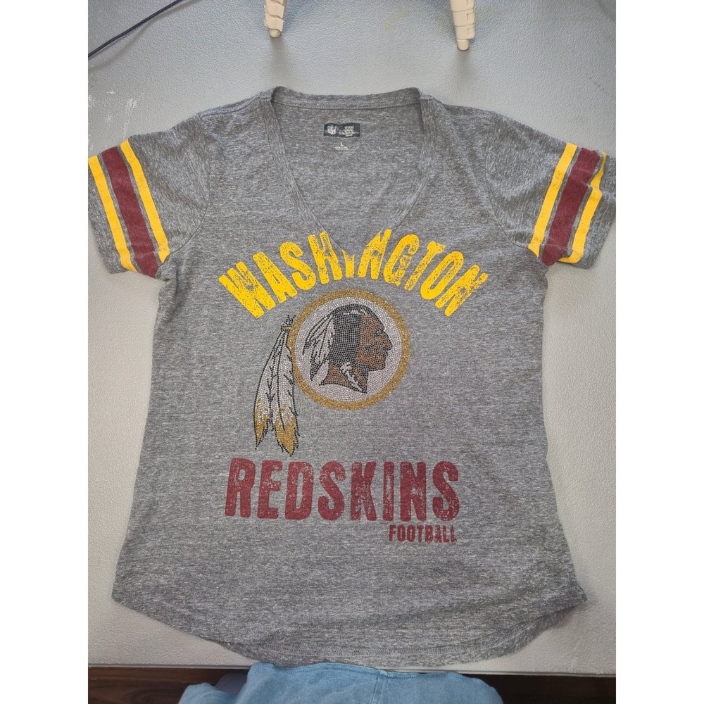 NFL Team Apparel Washington Redskins Womens Gray V-Neck Rhinestone T-Shirt Large